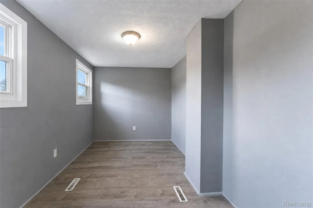 26137 Superior Road Taylor City, MI 48180