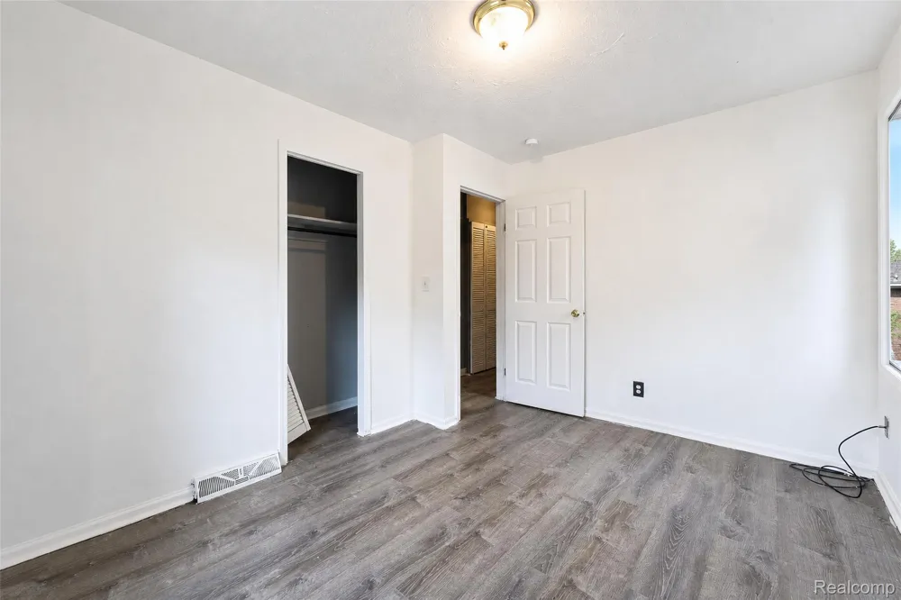26137 Superior Road Taylor City, MI 48180