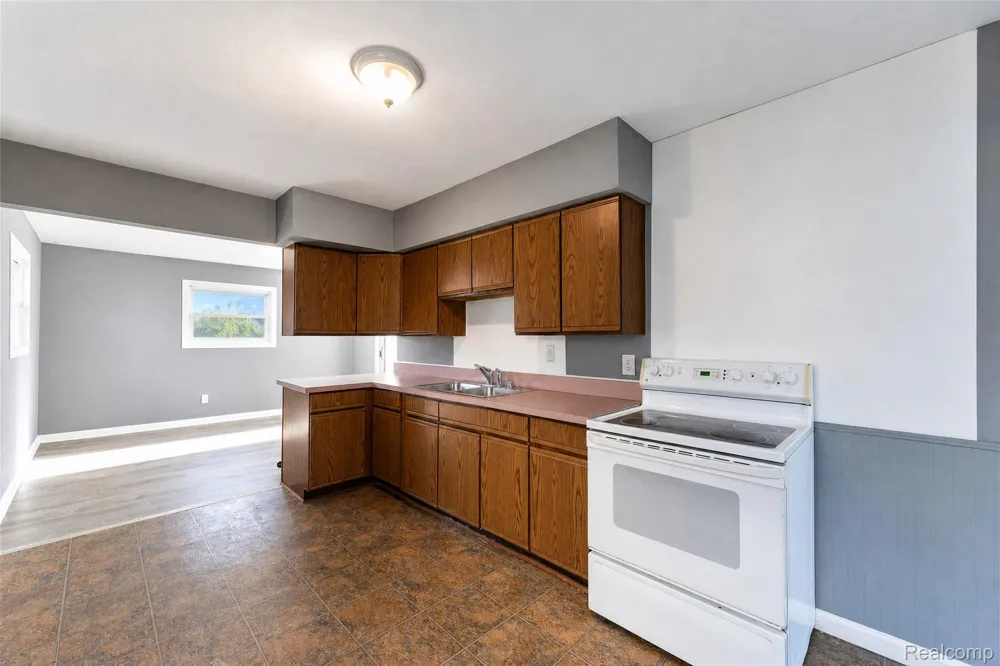 26137 Superior Road Taylor City, MI 48180