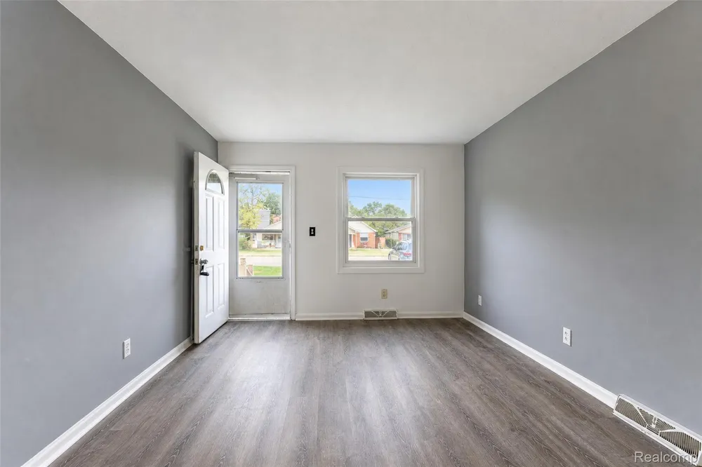 26137 Superior Road Taylor City, MI 48180