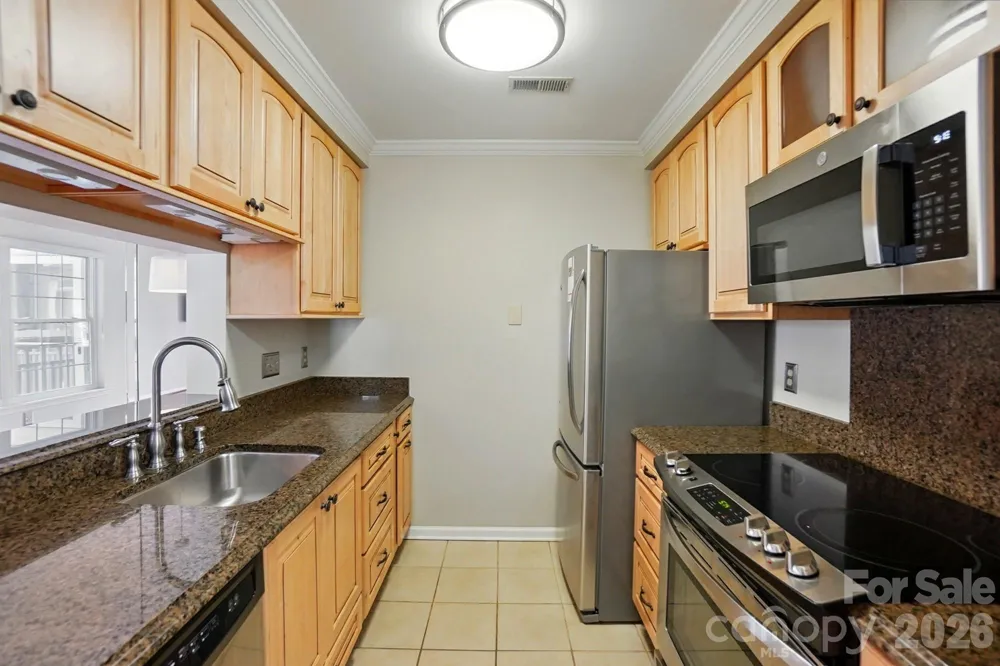 5007 Sharon Road Charlotte, NC 28210