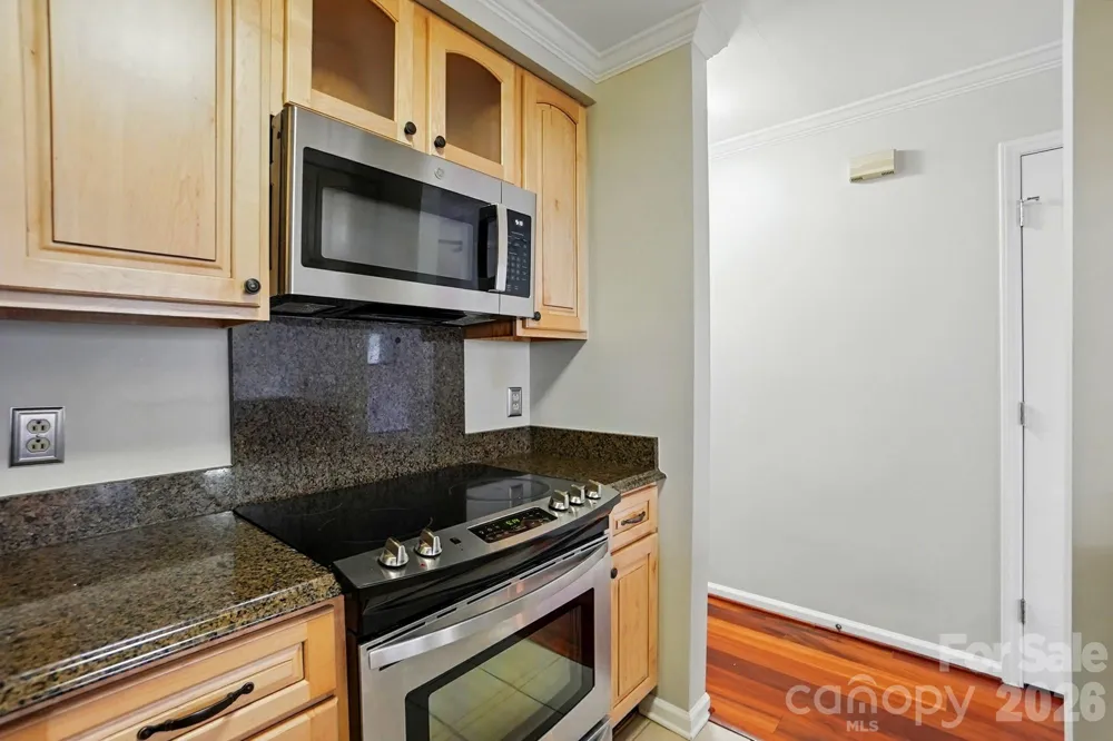 5007 Sharon Road Charlotte, NC 28210