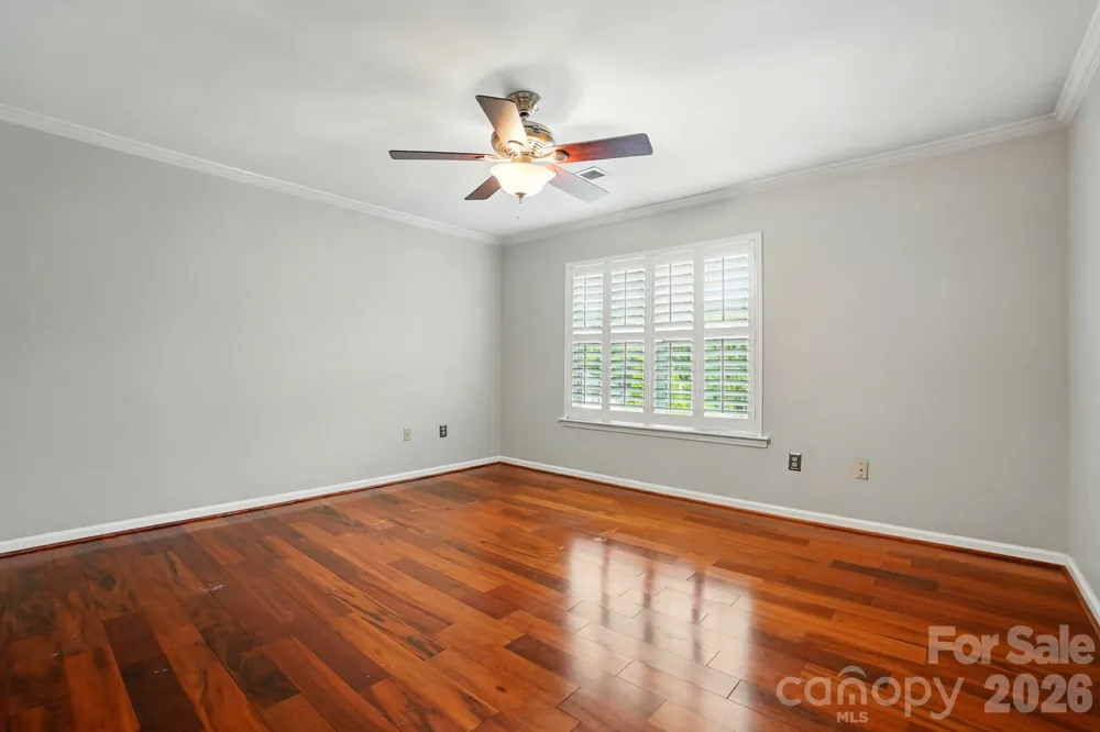 5007 Sharon Road Charlotte, NC 28210