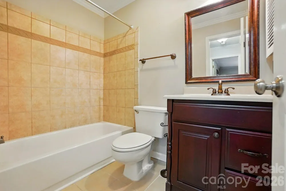 5007 Sharon Road Charlotte, NC 28210