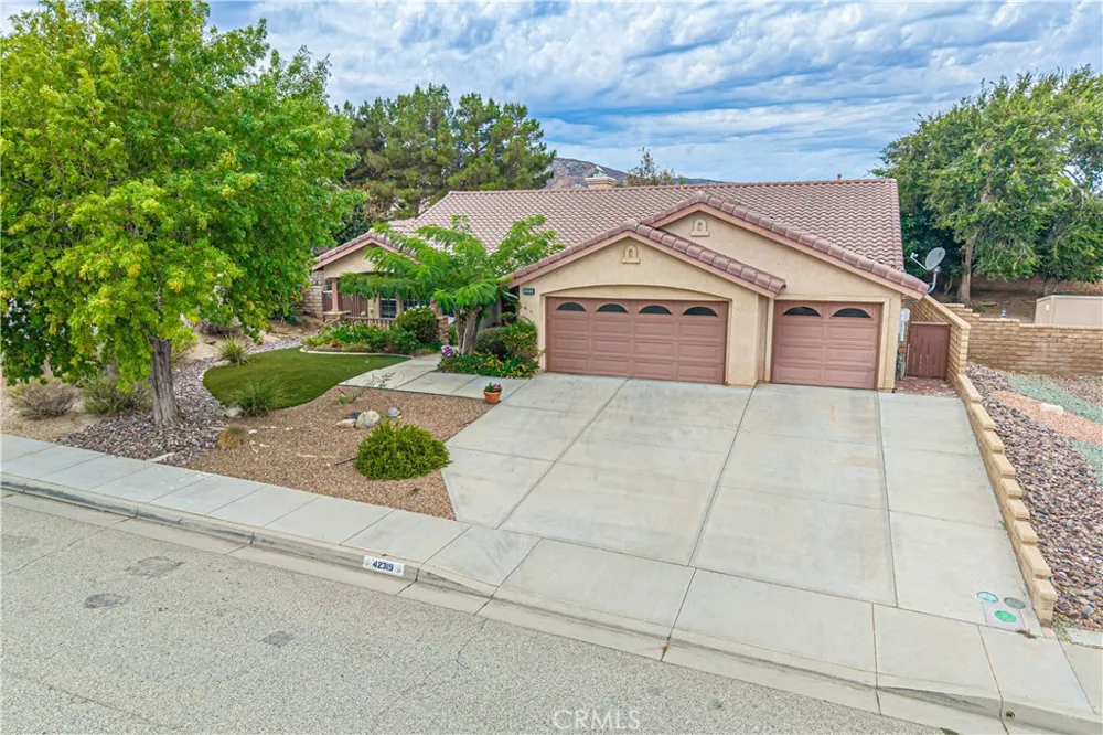 42319 Camden Way Lancaster, CA 93536