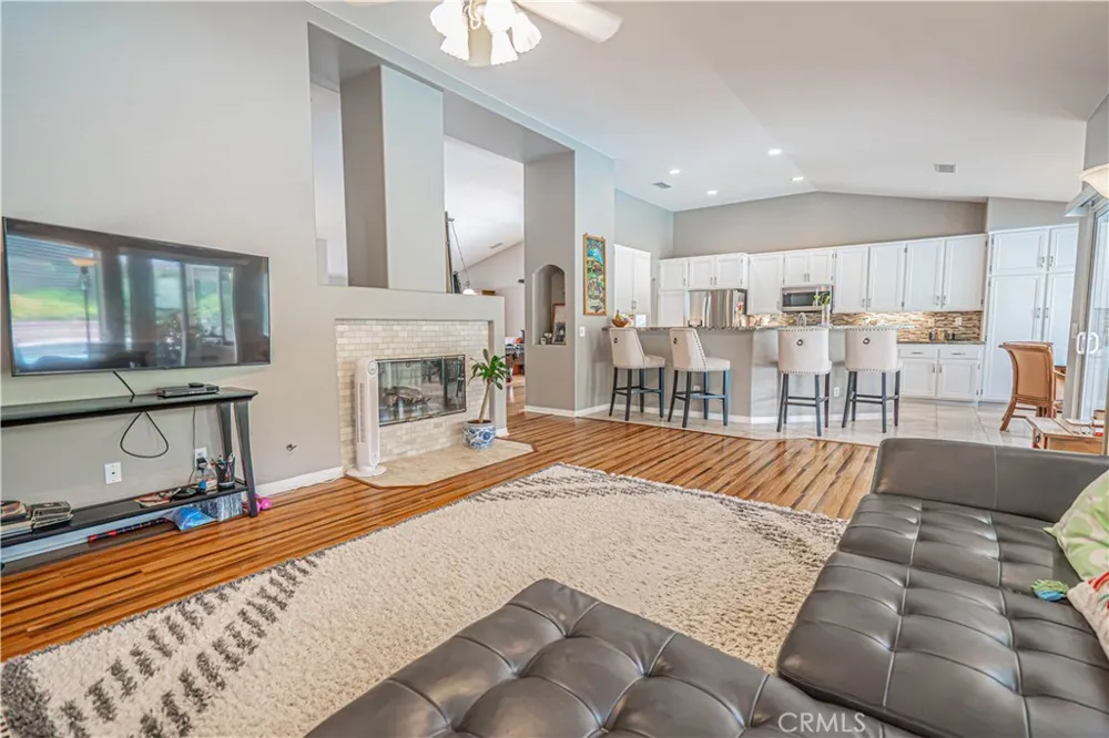 42319 Camden Way Lancaster, CA 93536