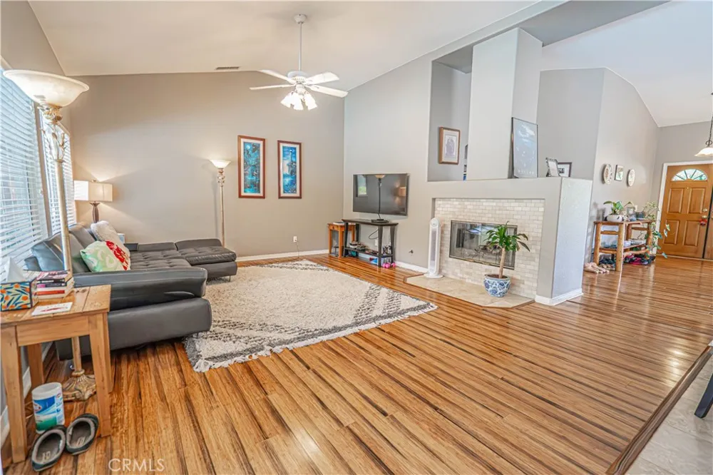 42319 Camden Way Lancaster, CA 93536