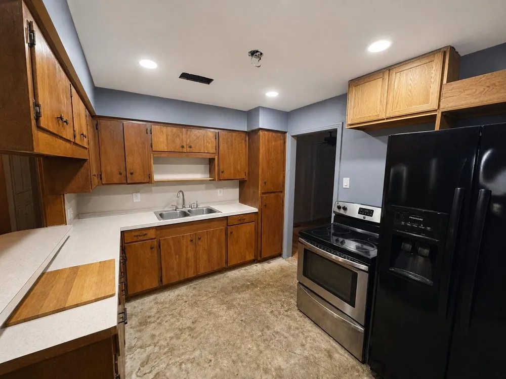 1101 Southampton Dr Angleton, TX 77515