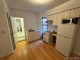 61 Mott Street New York (Manhattan), NY 10013