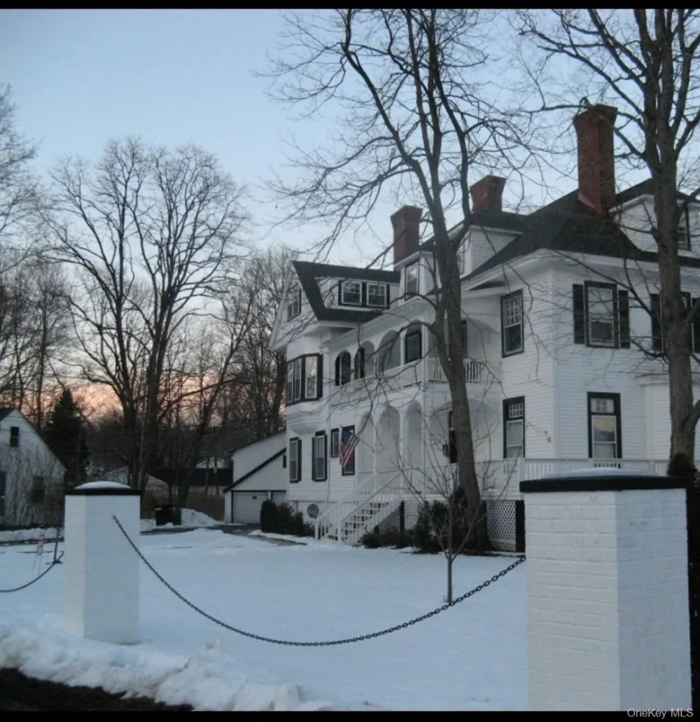 66 Ondaora Parkway #9 Highland Falls, NY 10928