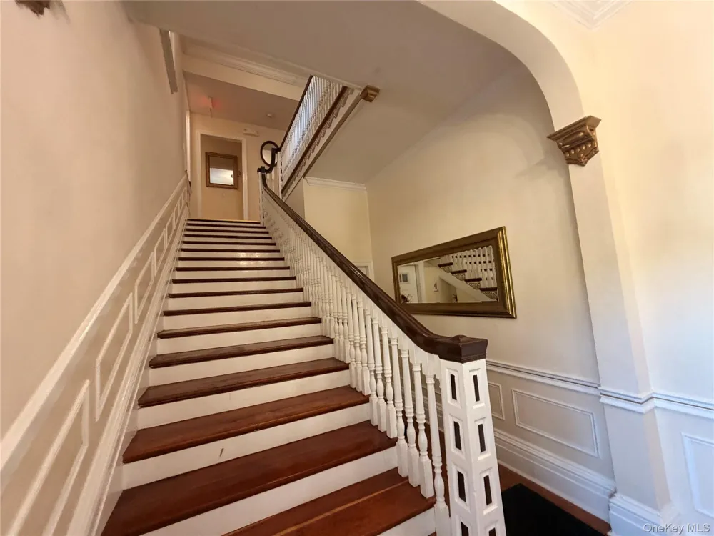 66 Ondaora Parkway #6 Highland Falls, NY 10928