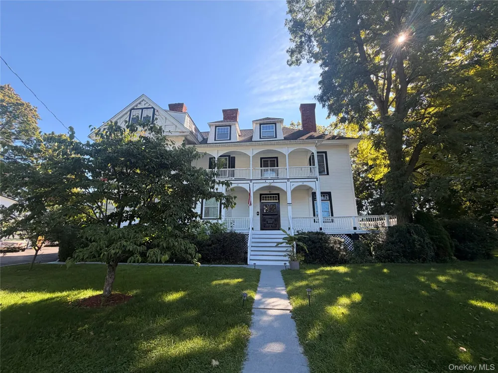66 Ondaora Parkway #6 Highland Falls, NY 10928