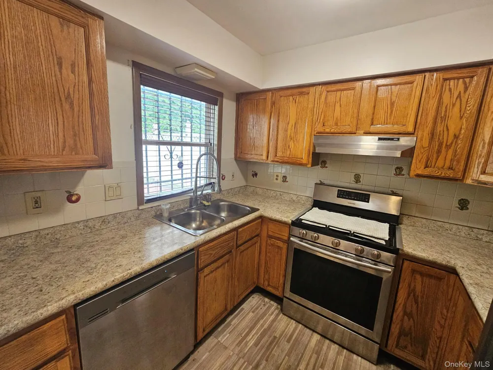 49 Beechwood Avenue Mount Vernon, NY 10553