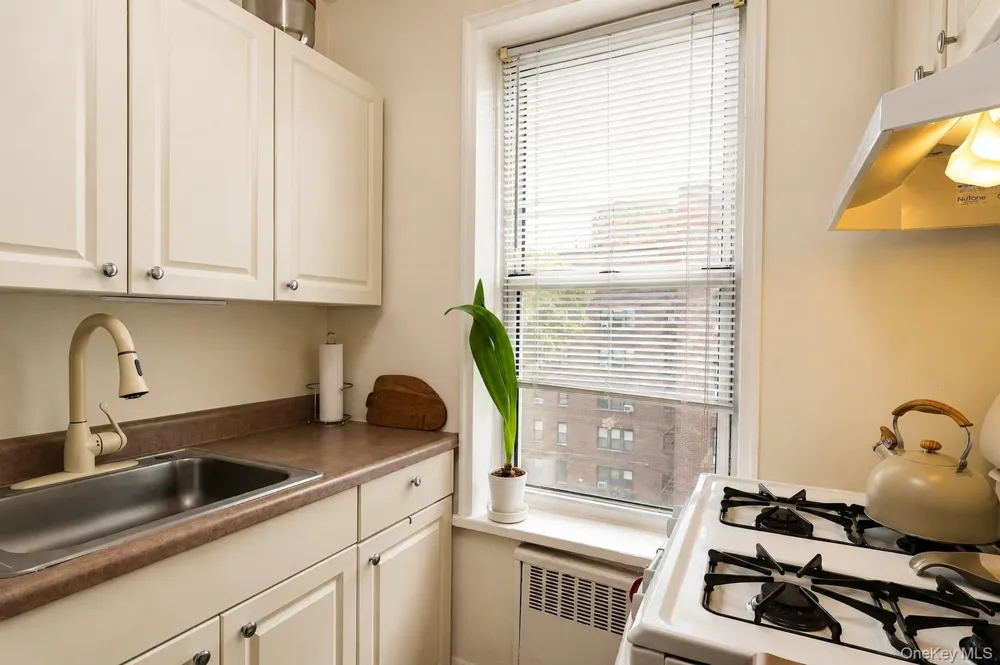 99-15 66 AVENUE #5A Rego Park, NY 11374