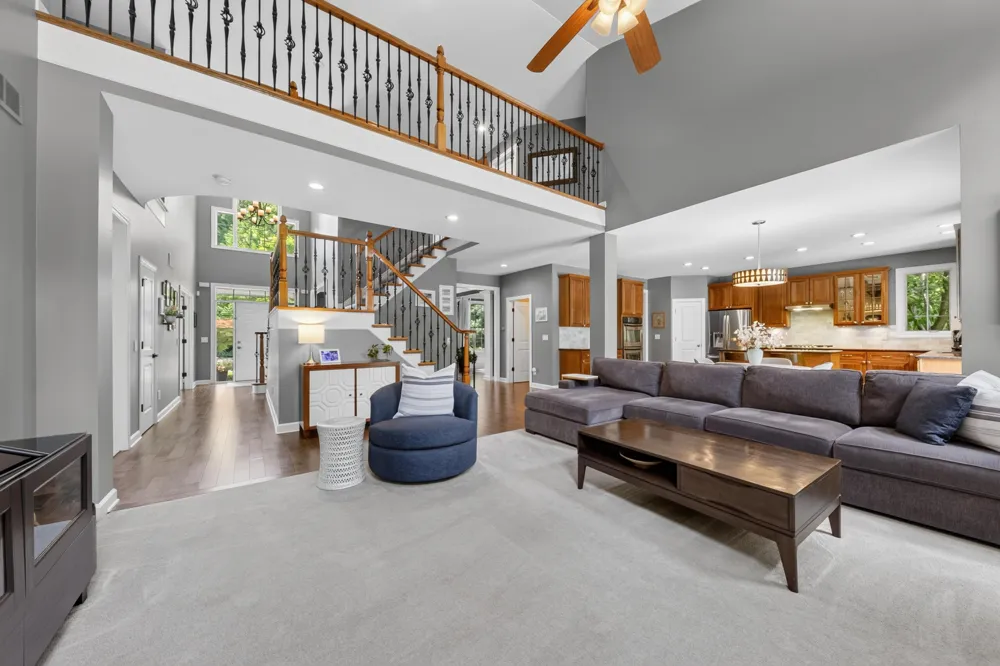 613 Aylesbury Court Canton, MI 48187