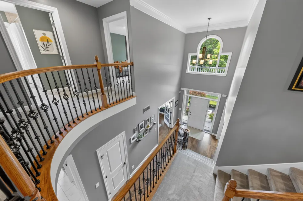 613 Aylesbury Court Canton, MI 48187