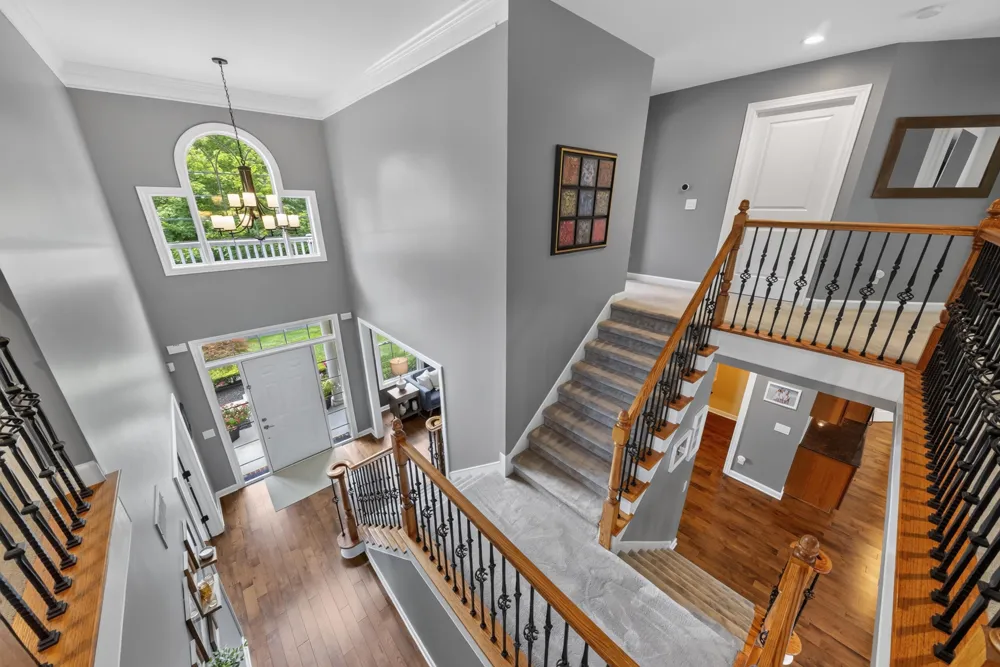 613 Aylesbury Court Canton, MI 48187