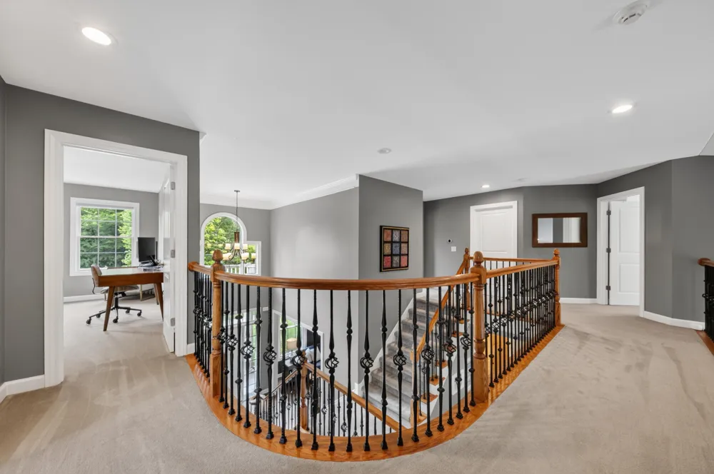 613 Aylesbury Court Canton, MI 48187