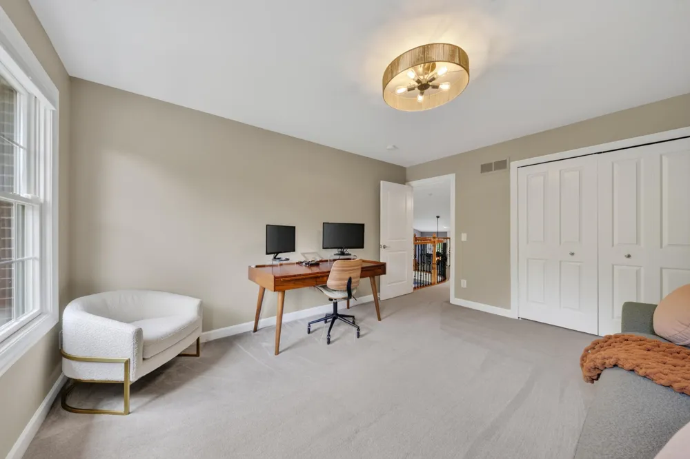613 Aylesbury Court Canton, MI 48187