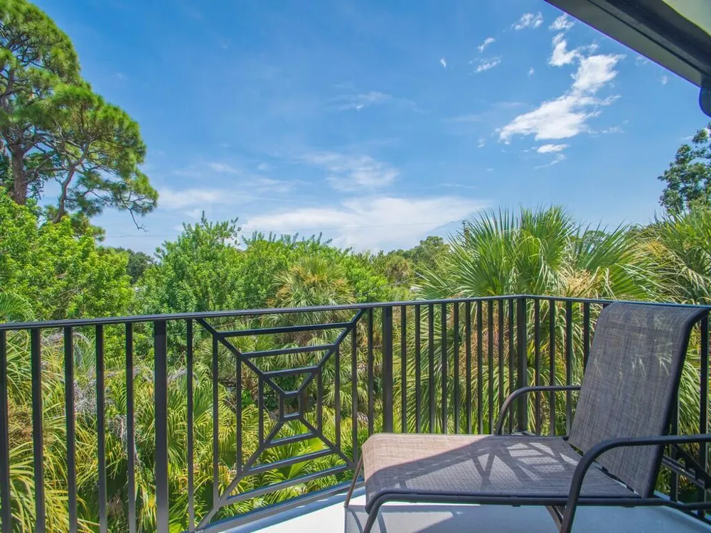1640 42nd Square #103 Vero Beach, FL 32960