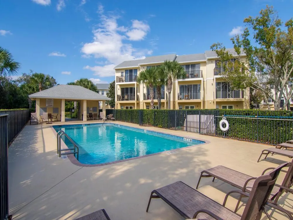 1640 42nd Square #103 Vero Beach, FL 32960