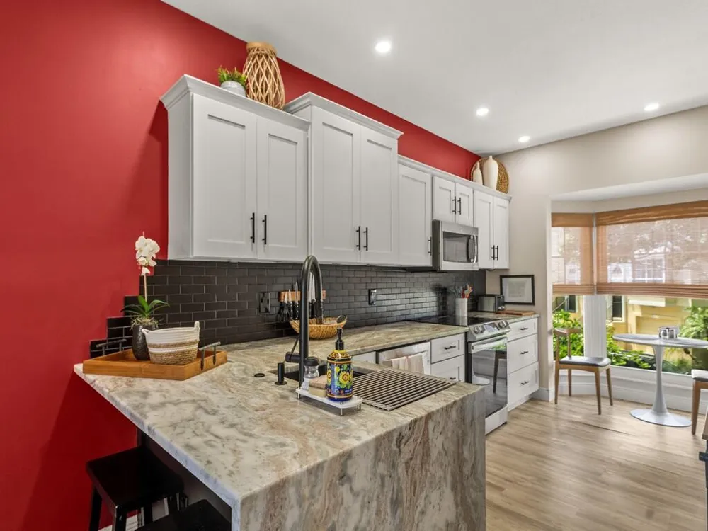 1640 42nd Square #103 Vero Beach, FL 32960