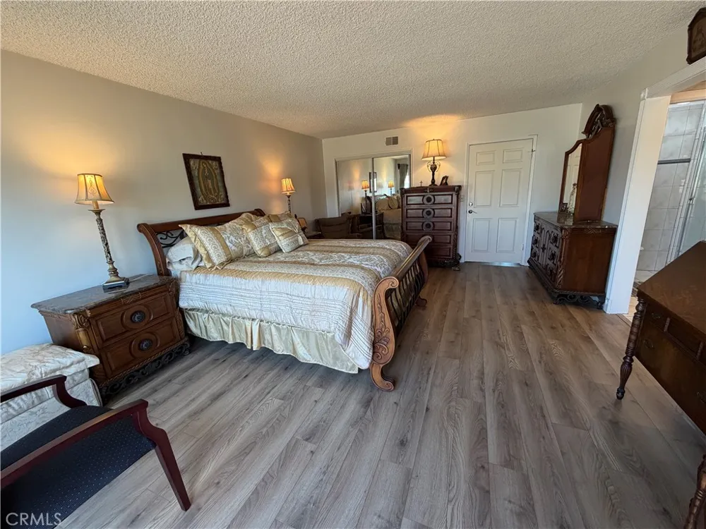5772 Trinette Garden Grove, CA 92845