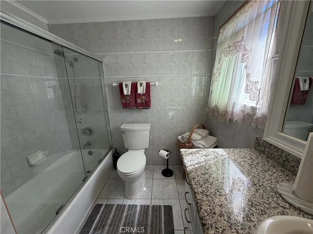 5772 Trinette Garden Grove, CA 92845