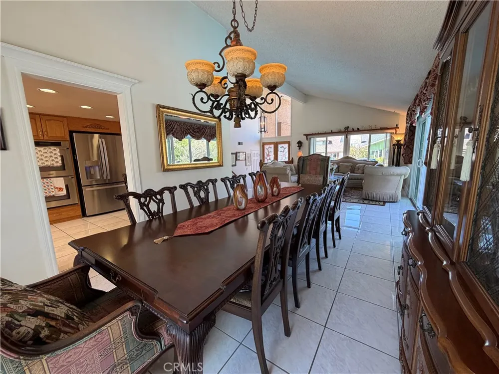 5772 Trinette Garden Grove, CA 92845