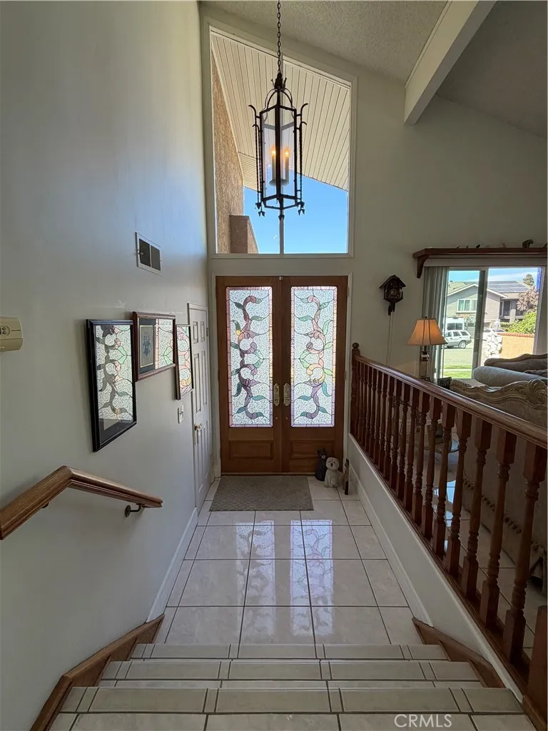 5772 Trinette Garden Grove, CA 92845