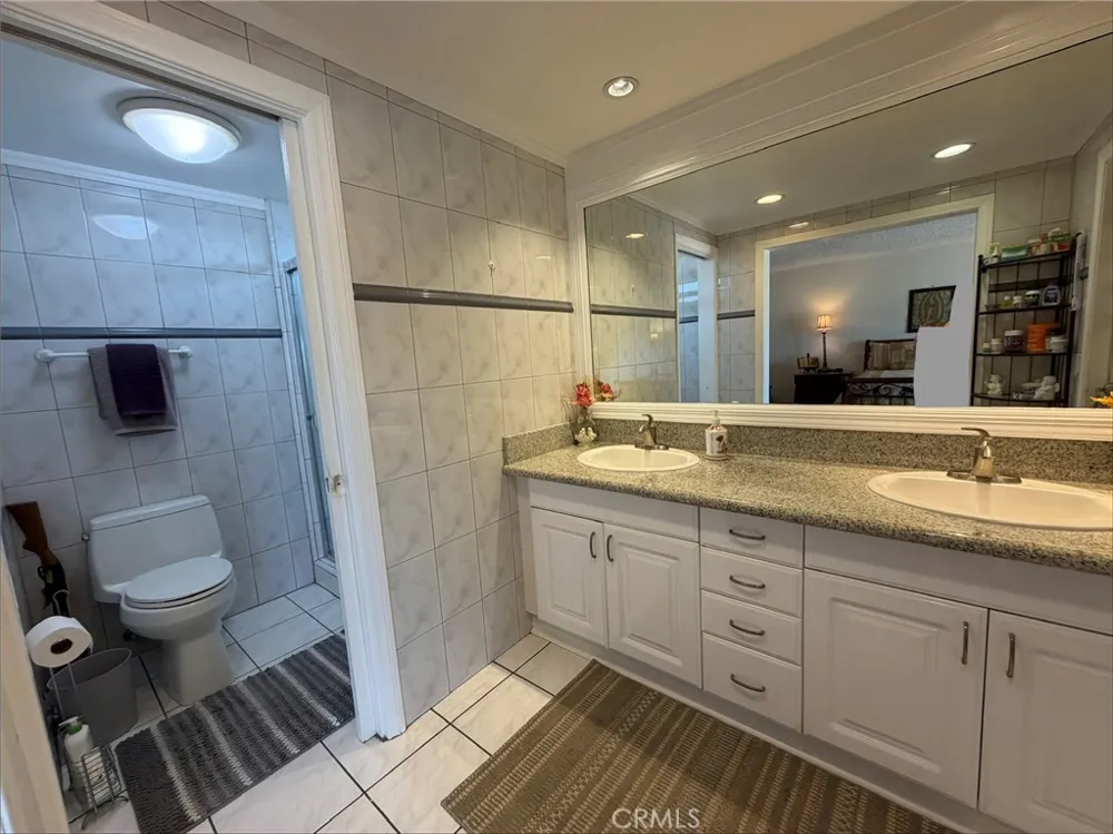 5772 Trinette Garden Grove, CA 92845
