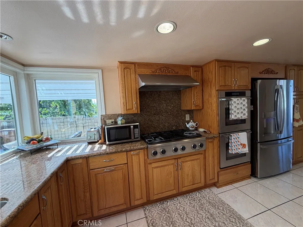 5772 Trinette Garden Grove, CA 92845