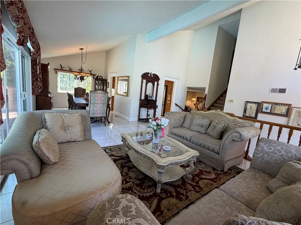 5772 Trinette Garden Grove, CA 92845