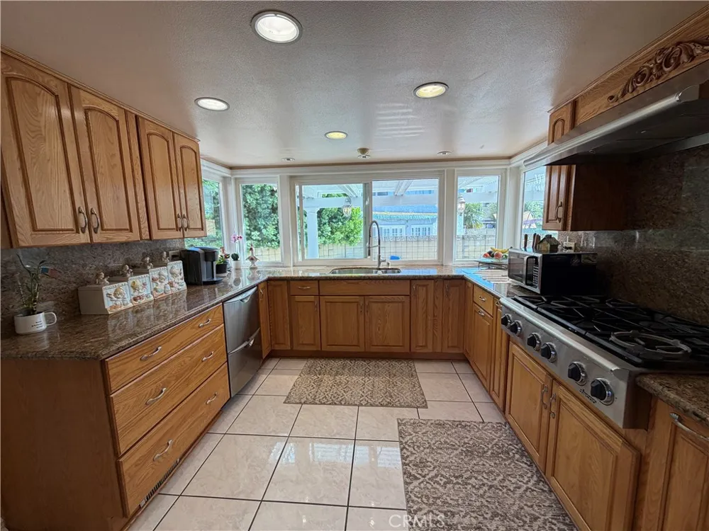 5772 Trinette Garden Grove, CA 92845
