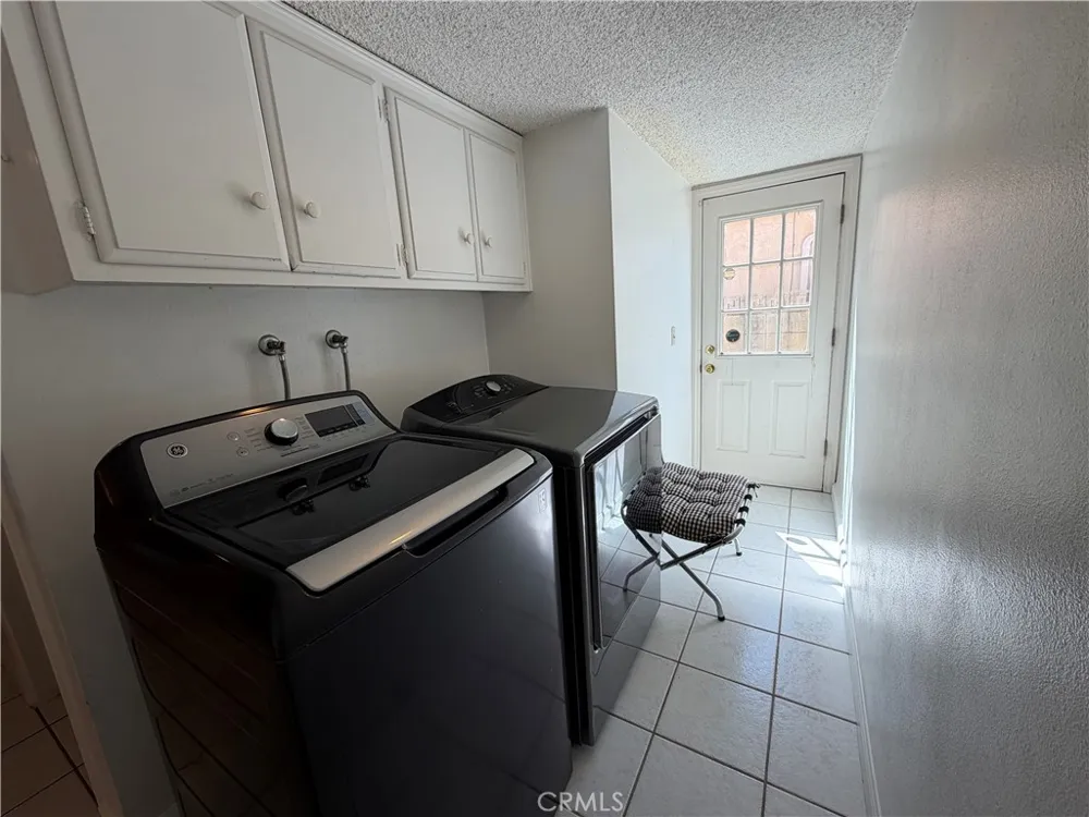5772 Trinette Garden Grove, CA 92845