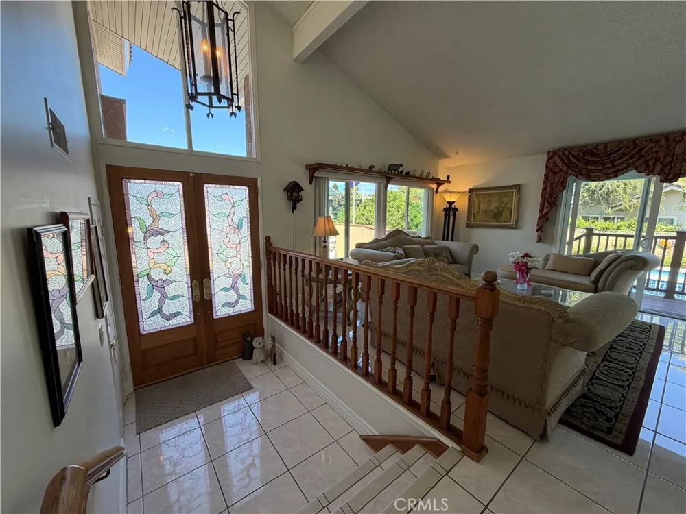 5772 Trinette Garden Grove, CA 92845