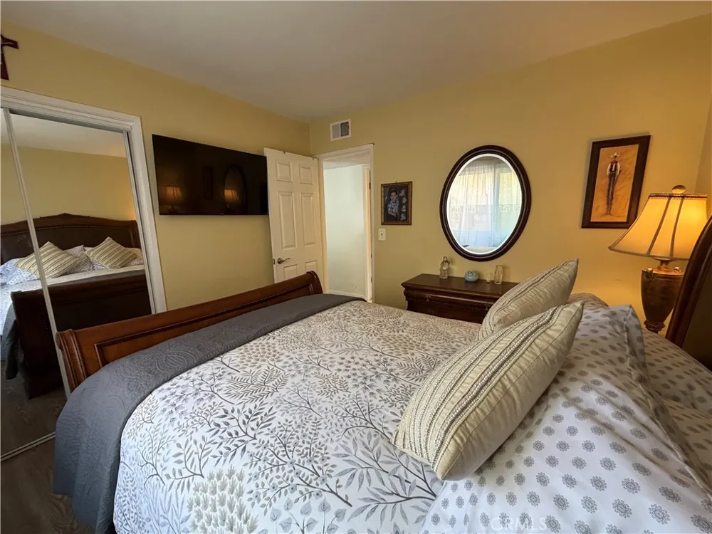 5772 Trinette Garden Grove, CA 92845