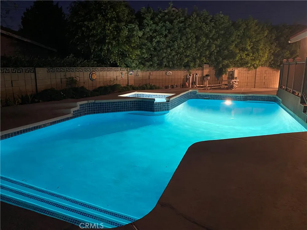 5772 Trinette Garden Grove, CA 92845