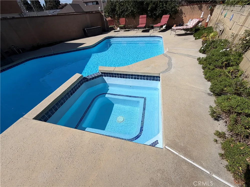 5772 Trinette Garden Grove, CA 92845