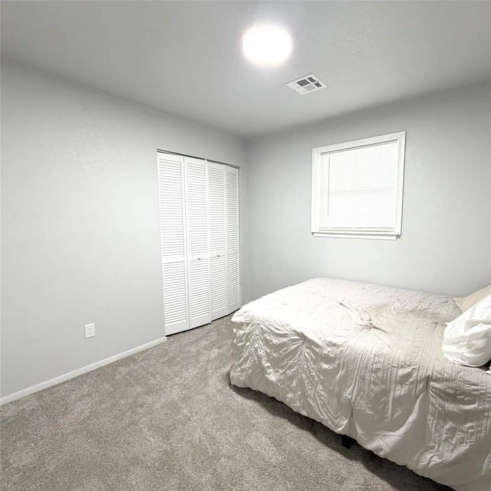 19552 E 1st Place Tulsa, OK 74108