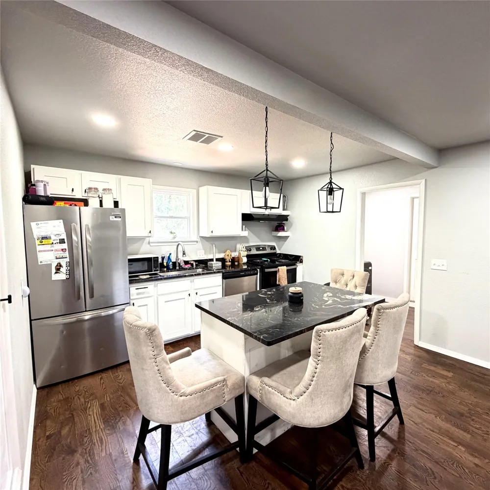 19552 E 1st Place Tulsa, OK 74108