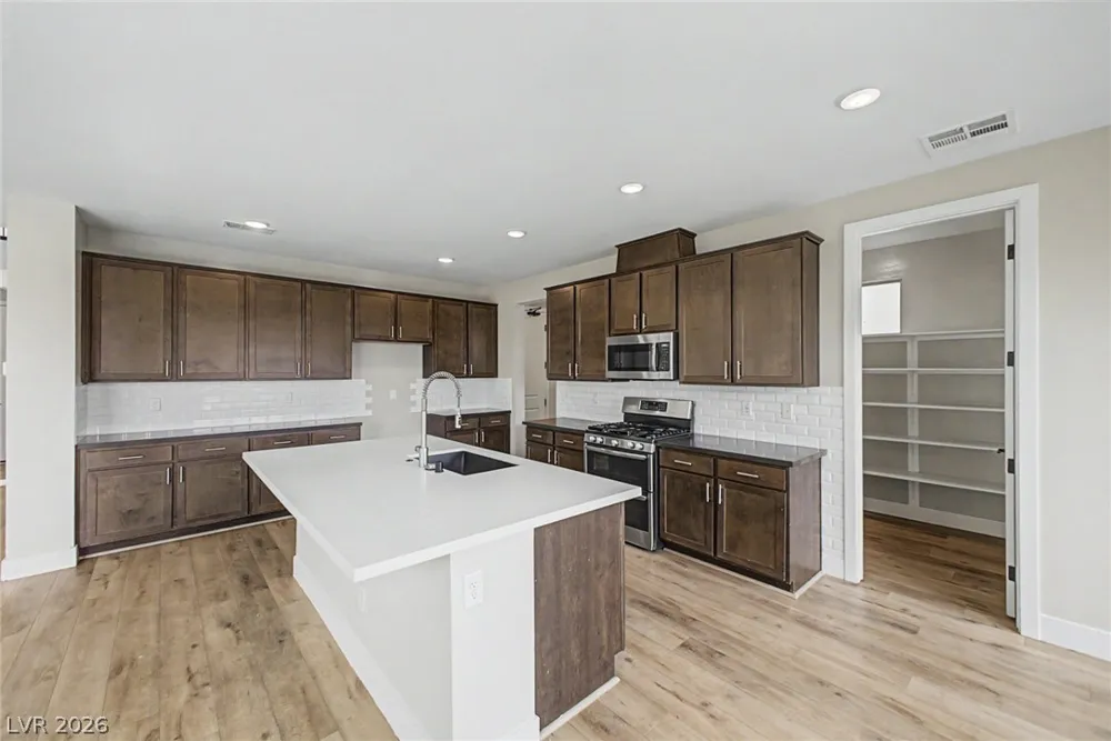8300 Charleston Peak Street Las Vegas, NV 89166