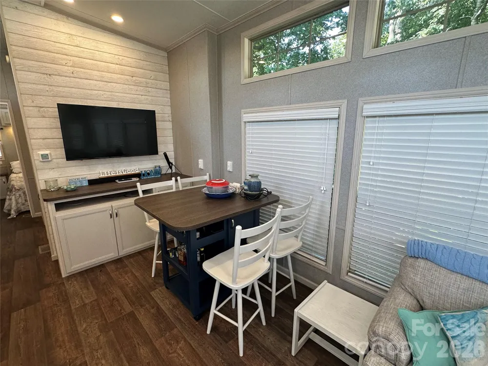 160 Grand View Drive New London, NC 28127