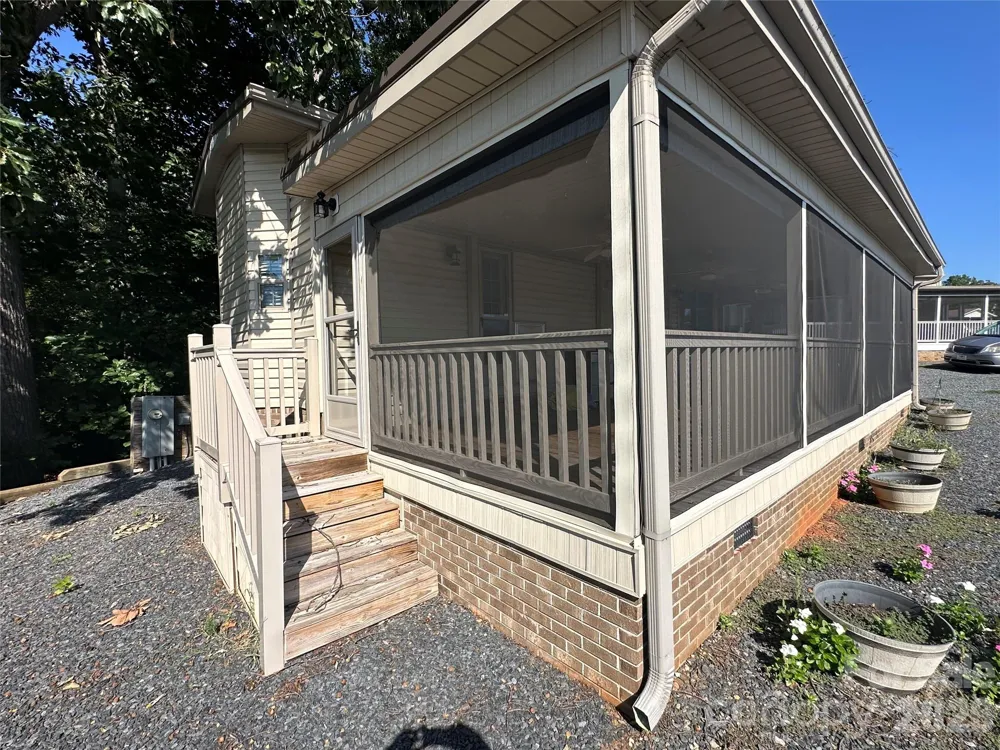 160 Grand View Drive New London, NC 28127