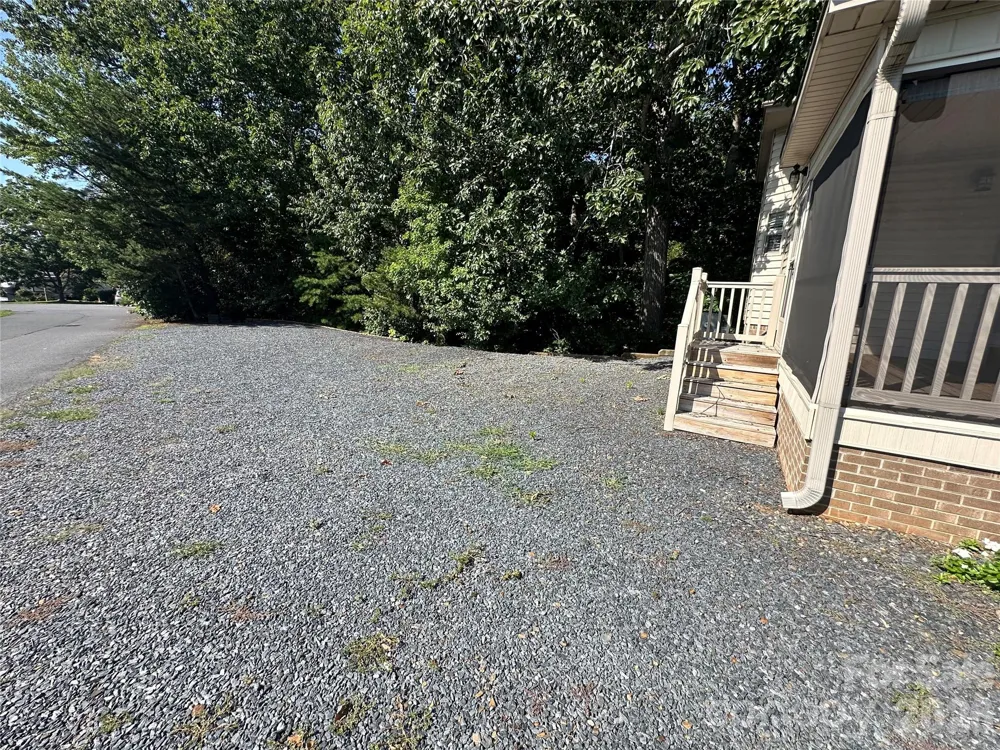 160 Grand View Drive New London, NC 28127
