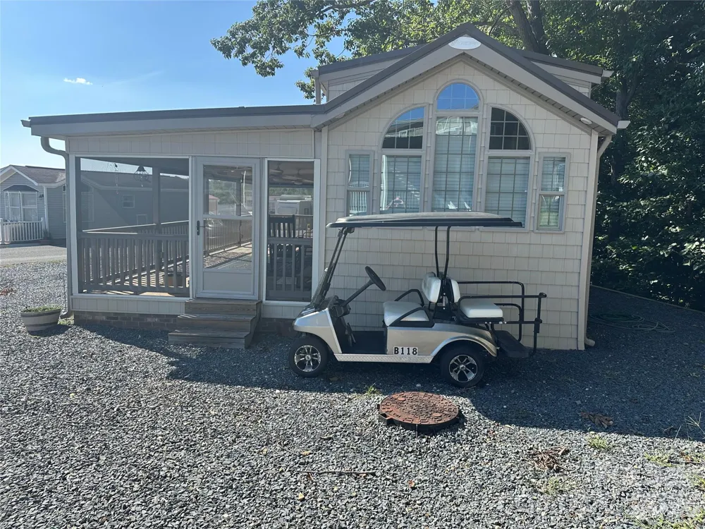 160 Grand View Drive New London, NC 28127