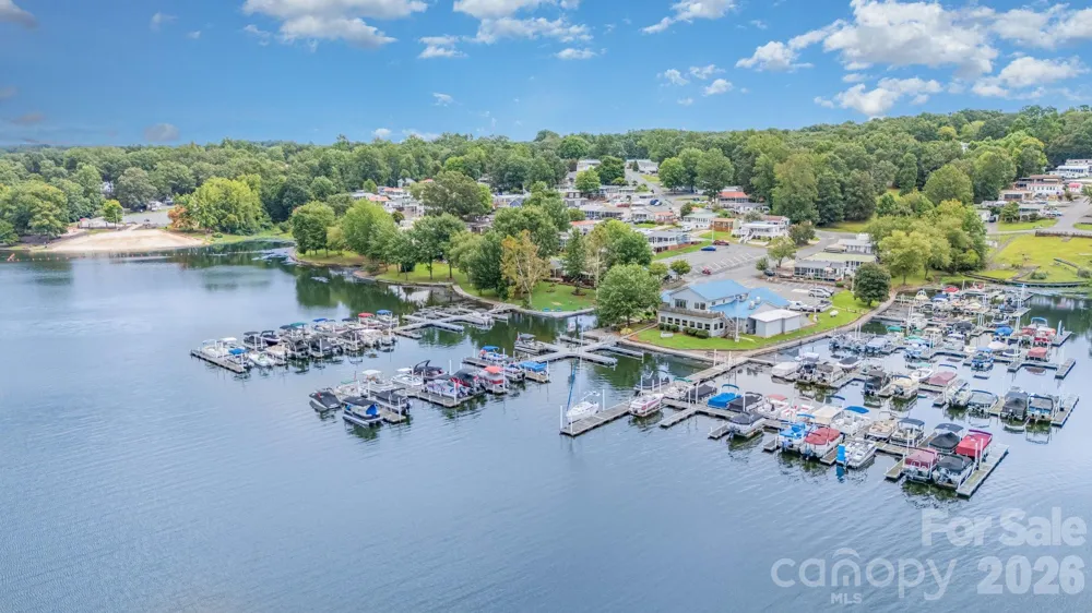 160 Grand View Drive New London, NC 28127