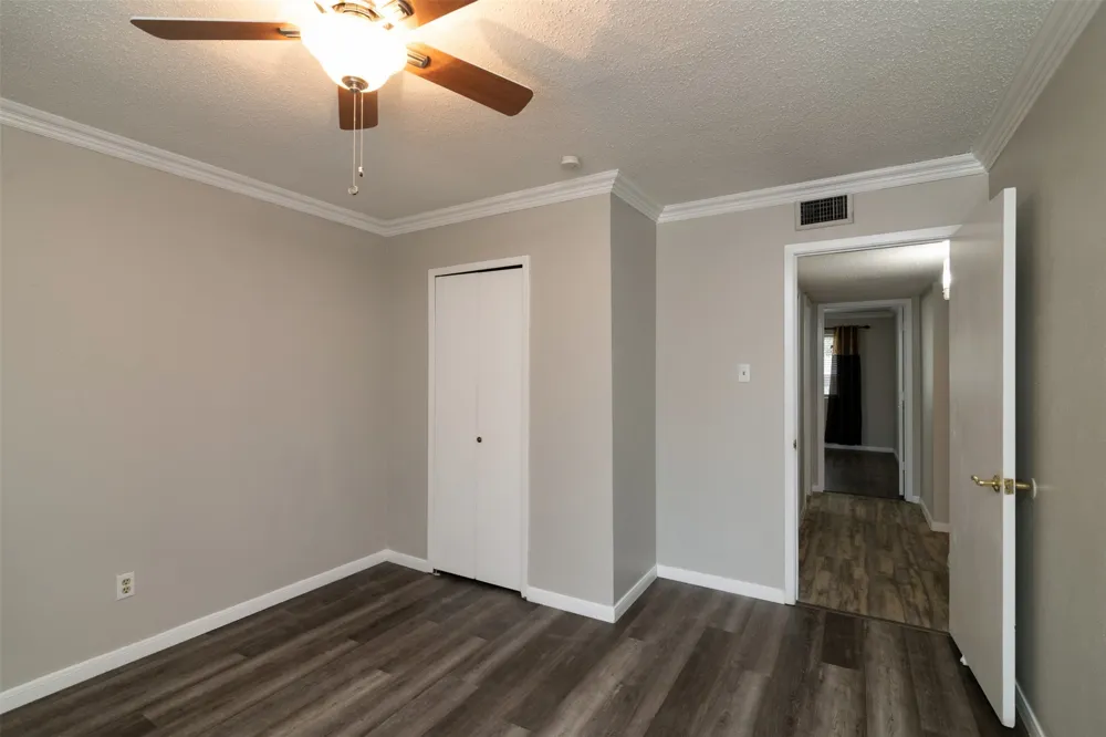 2937 Carnaby Lane Garland, TX 75044