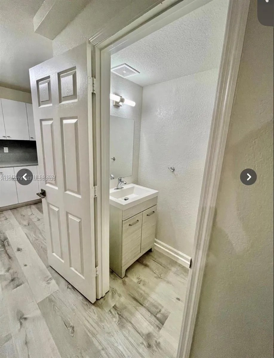 10902 NW 83 St #219 Doral, FL 33178