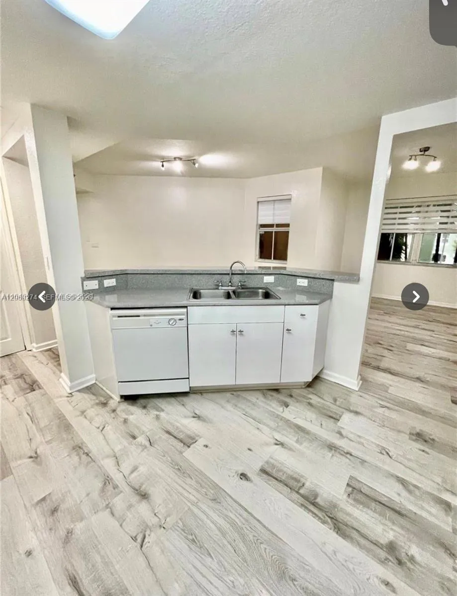 10902 NW 83 St #219 Doral, FL 33178